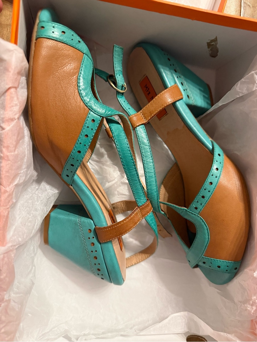 Women’s Two-Tone Teal and Tan Mary Jane Block Heel